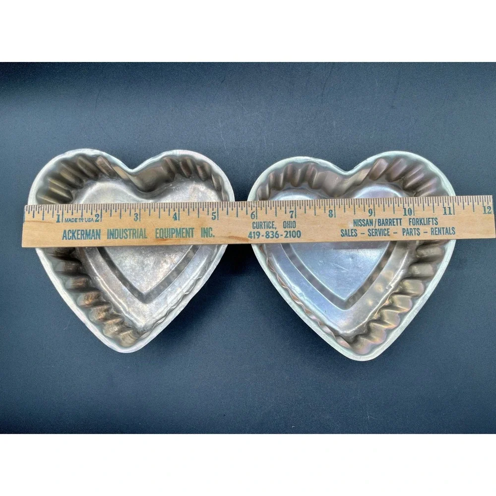 Vtg Heart Shaped Aluminum Cake Pans Fluted Gelatin Molds Set of 2 -‎ 5.5